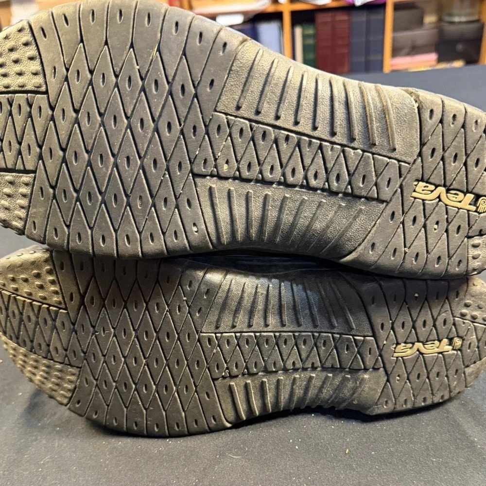 Teva Men's Olive Green Tan Revive '94 Mid Hiking Water Shoes Mens 11 Gorpcore - Picture 10 of 10